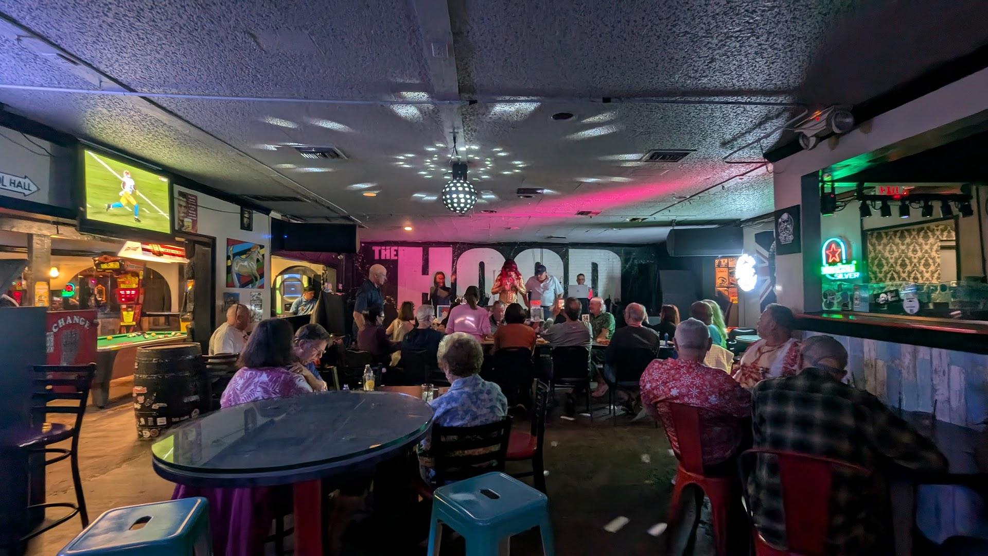 The Hood Bar and Pizzeria